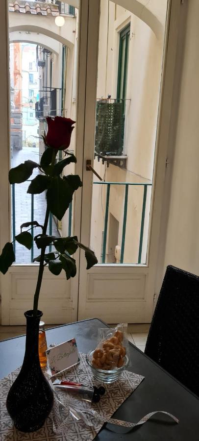 Le Ginestre In Centro Bed & Breakfast ซาแลร์โน ภายนอก รูปภาพ