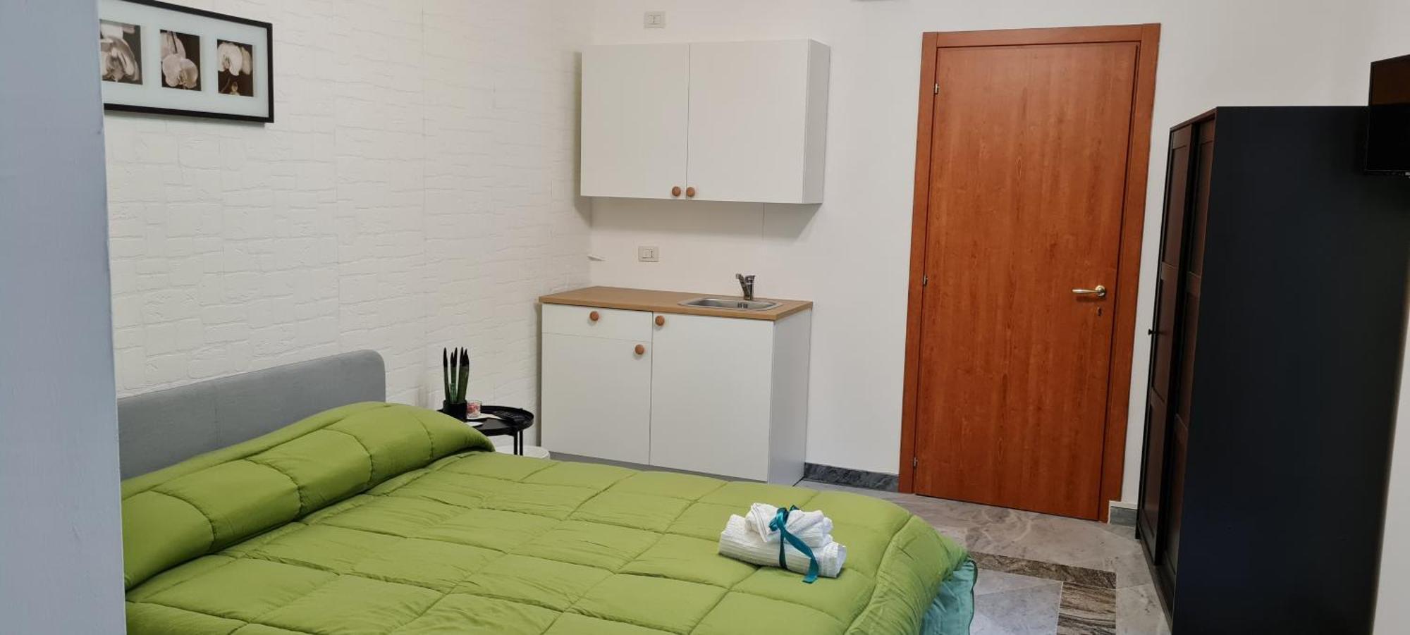 Le Ginestre In Centro Bed & Breakfast ซาแลร์โน ห้อง รูปภาพ